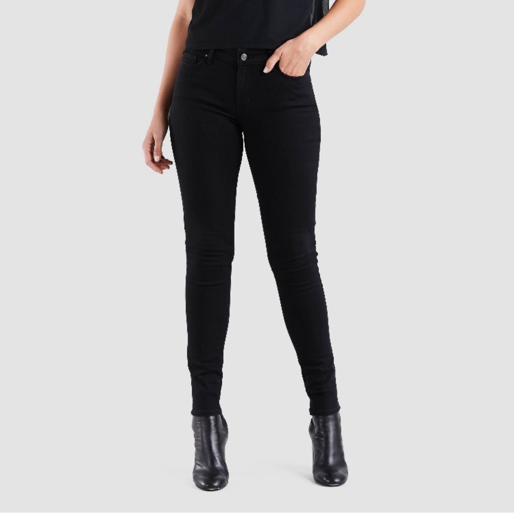 BNWT Levi’s 711 Black Skinny Jeans